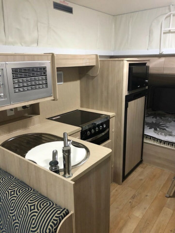 2015-jayco-expanda-1649-4-sleeps-6-could-be-7-big-2