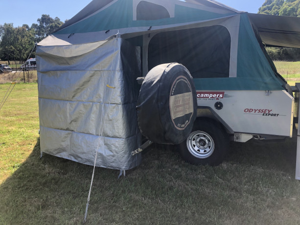 aor-2008-odyssey-export-hard-floor-camper-trailer-big-4