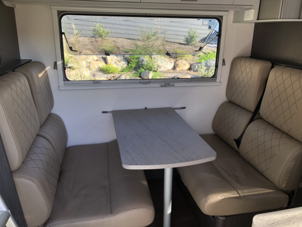 2018-mercedes-jayco-sprint-motorhome-big-3