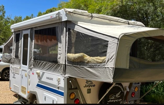 2014-jayco-hawk-camper-trailer-big-0
