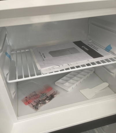 190l-1224v-bushman-fridge-near-new-big-2