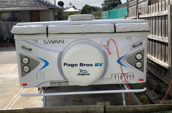 2017-jayco-swan-tourer-with-underslung-axle-and-lots-of-extras-big-2