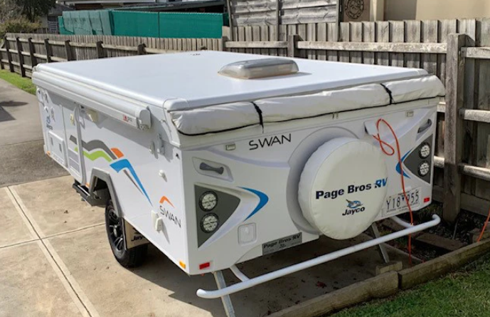 2017-jayco-swan-tourer-with-underslung-axle-and-lots-of-extras-big-3