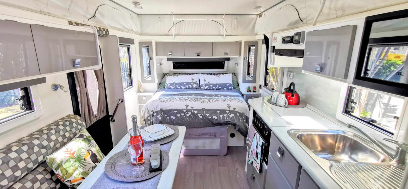 2018-paramount-thunder-pop-top-caravan-186-full-ensuite-separate-toilet-shower-big-2