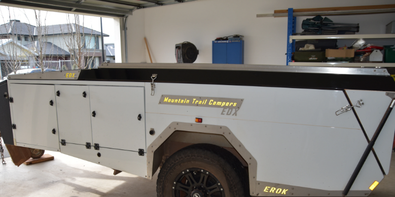 mountain-trail-hard-floor-camper-trailer-big-0