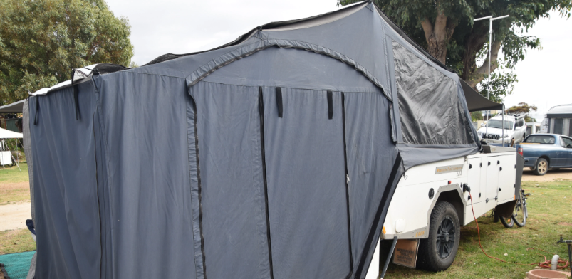 mountain-trail-hard-floor-camper-trailer-big-4