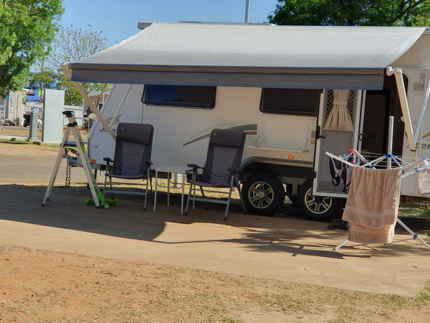 jayco-sterling-pop-top-caravan-big-1