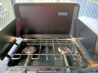Oztrail 2 burner gas stove - used once