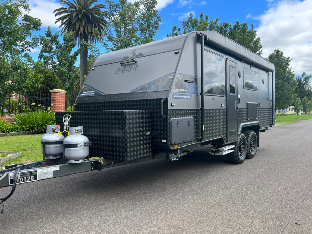 new-in-stock-2023-stallion-shire-huge-en-suite-21ft-full-off-road-caravan-big-1