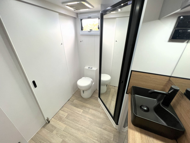 new-in-stock-2023-stallion-shire-huge-en-suite-21ft-full-off-road-caravan-big-9