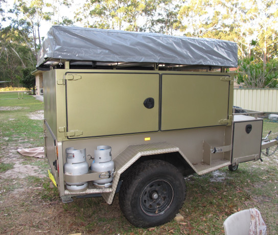 offroad-family-camper-trailer-big-5