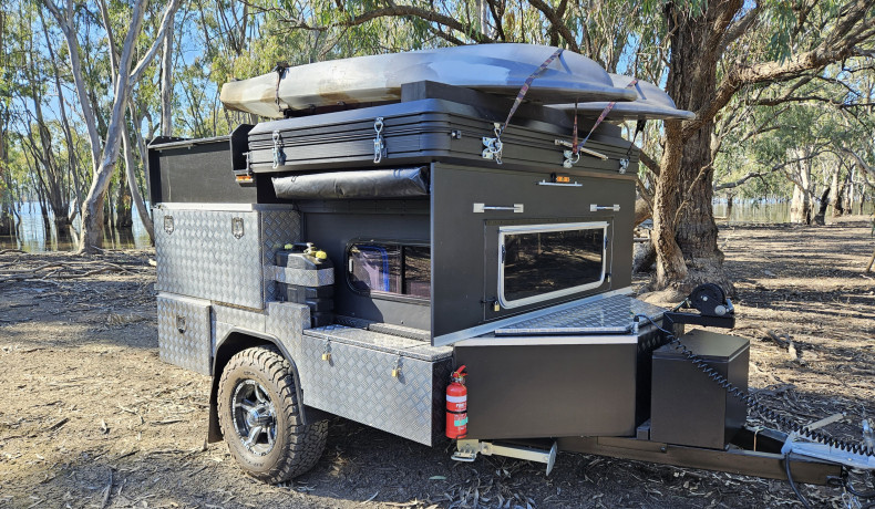 custom-build-camper-toy-hauler-big-1