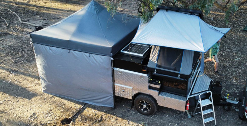 custom-build-camper-toy-hauler-big-2