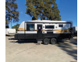 grand-rover-caravan-small-0