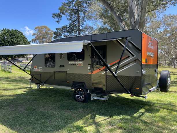 hitch-hika-adelaide-flinders-186-semi-off-road-single-axle-big-6