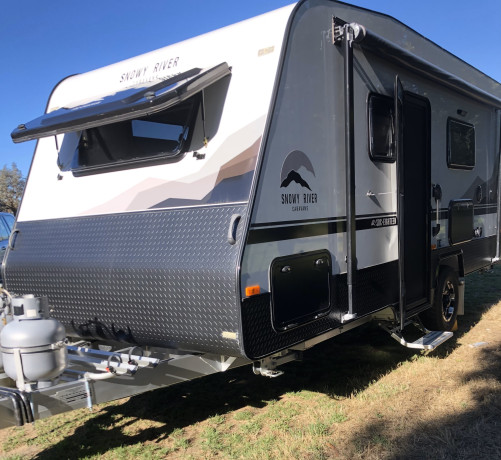 src18-full-ensuite-semi-off-as-new-condition-64500-big-1