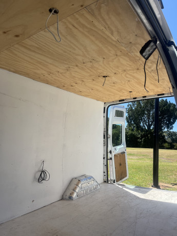 2012-ford-transit-mid-roof-lwb-big-8