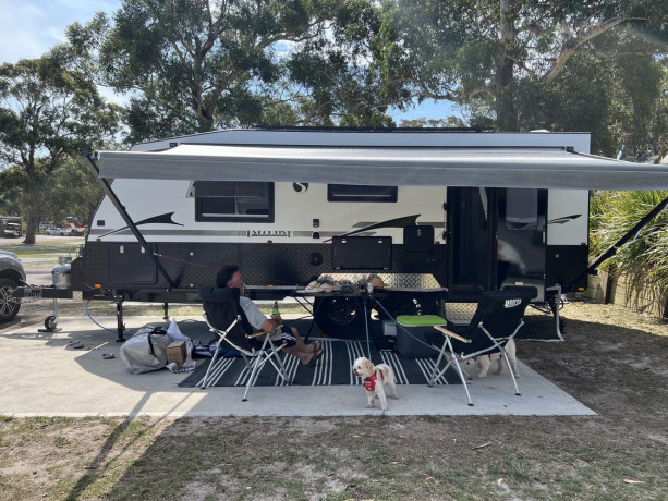 2023-supreme-2060-c-k1e2-t-executive-caravan-big-1