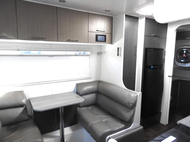 2016-new-age-big-red-64m-21ft-caravan-64m-21ft-sii-br21es3-big-10