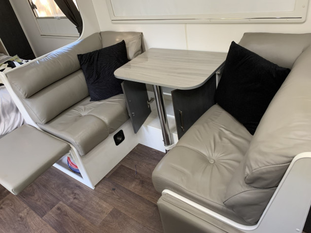 2016-new-age-big-red-64m-21ft-caravan-64m-21ft-sii-br21es3-big-0