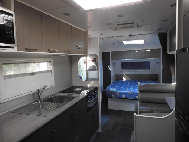 2016-new-age-big-red-64m-21ft-caravan-64m-21ft-sii-br21es3-big-13