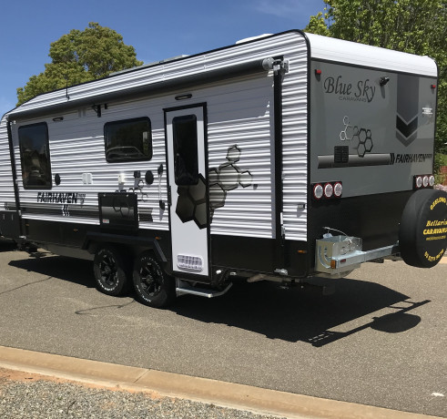 blue-sky-semi-off-road-206-fairhaven-2020-caravan-big-6