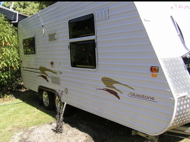18foot-2-berth-first-fleet-bluestone-caravan-2007-big-7