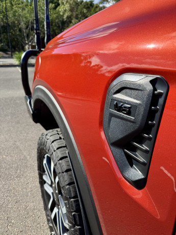 ford-ranger-sport-v6-2023-ready-to-lap-australia-big-2